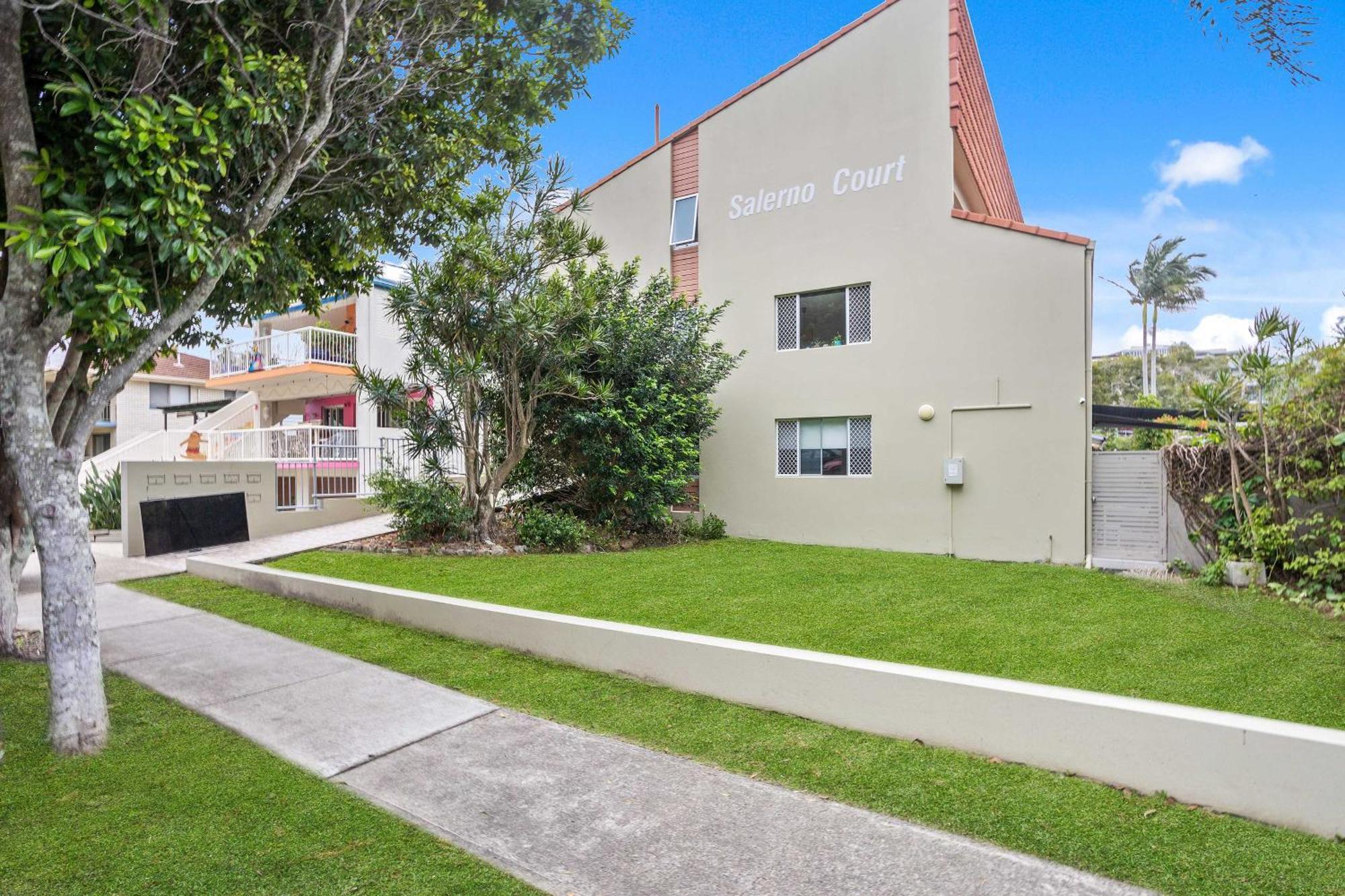 Very Very Burleigh Gold Coast